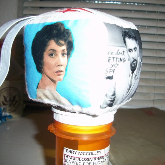 2 Different Little Shop of Horrors Car Hanger Cube & Keychain-Handmade - Picture 2 of 7